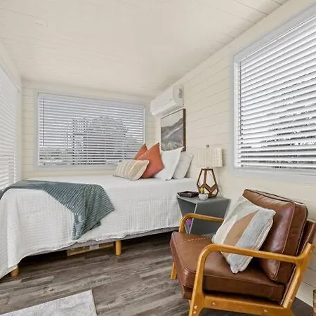 New The Sunset Luxury Container Home Fredericksburg Exterior foto